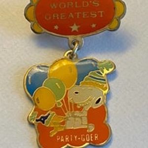 Vintage Aviva Snoopy World's Greatest Party-Goer Pin‎